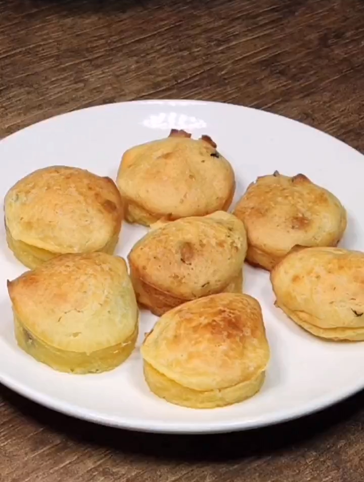 如果你家里有烤箱,刚好想吃烤年糕,建议收藏,香甜软糯