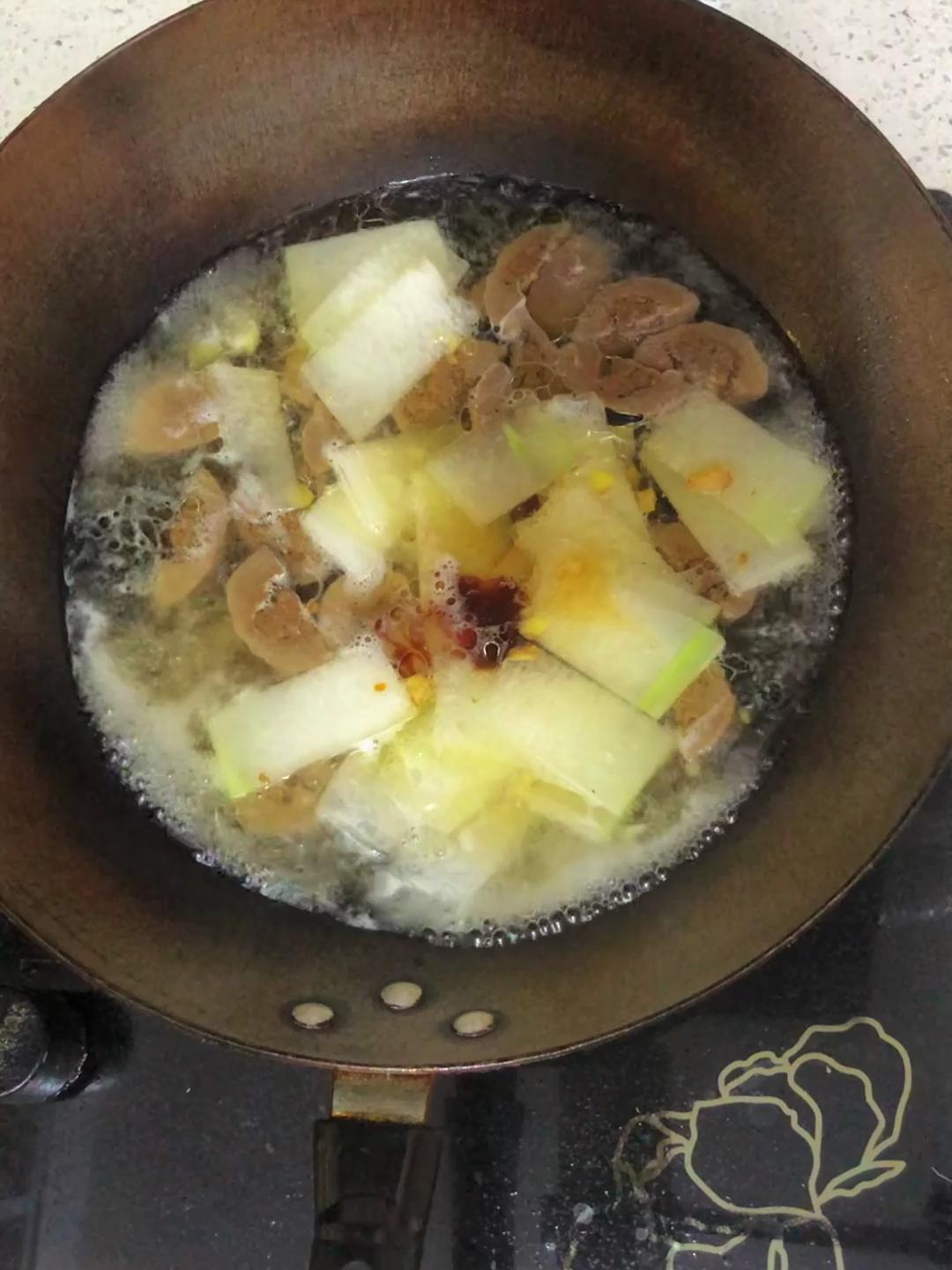 冬瓜汤怎么做清淡好喝,分享一道冬瓜肉丸汤