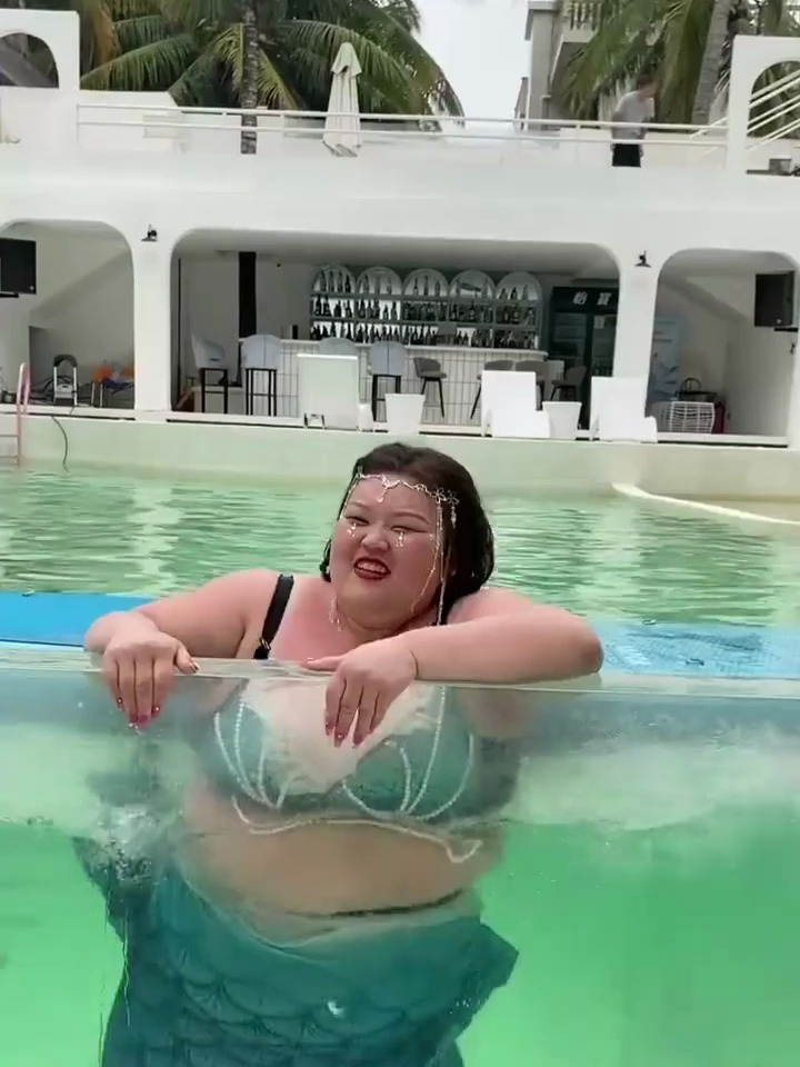 总的来一趟三亚吧,拍一套美人鱼婚纱照婚纱照三亚