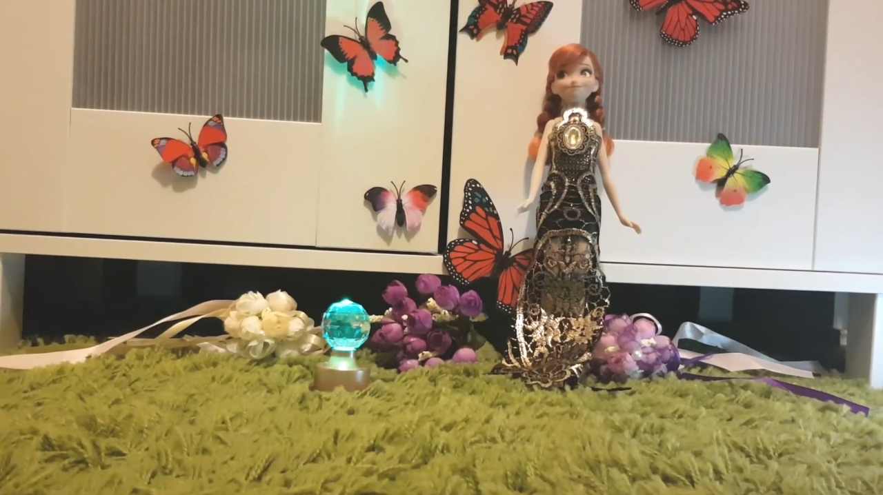 DIY手工:制作芭比娃娃礼服