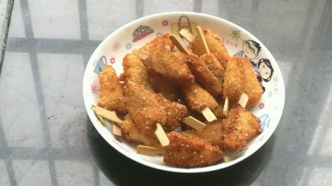 美食教程炸鸡柳,黄金鸡柳竟然这么好吃,做法简单,懒人的福音