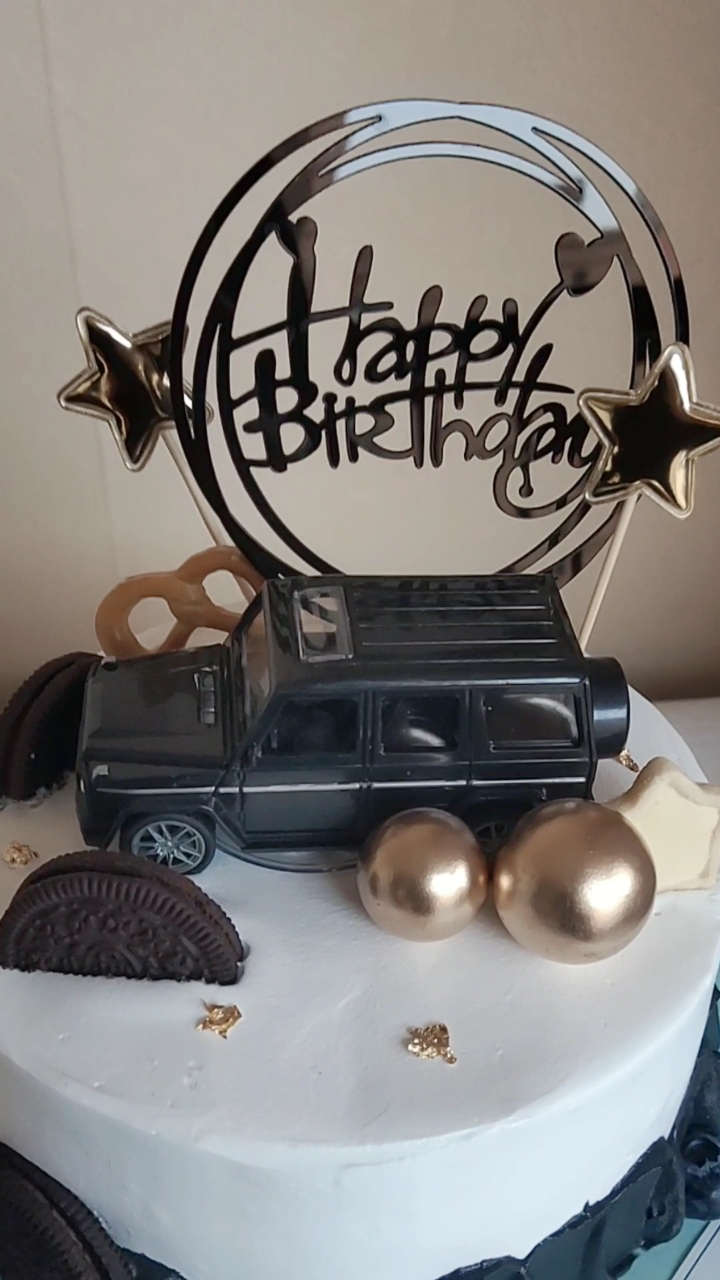2020年网红生日蛋糕,适合送男士生日的蛋糕,豪车蛋糕,精美的汽车模型,高端大气漂亮