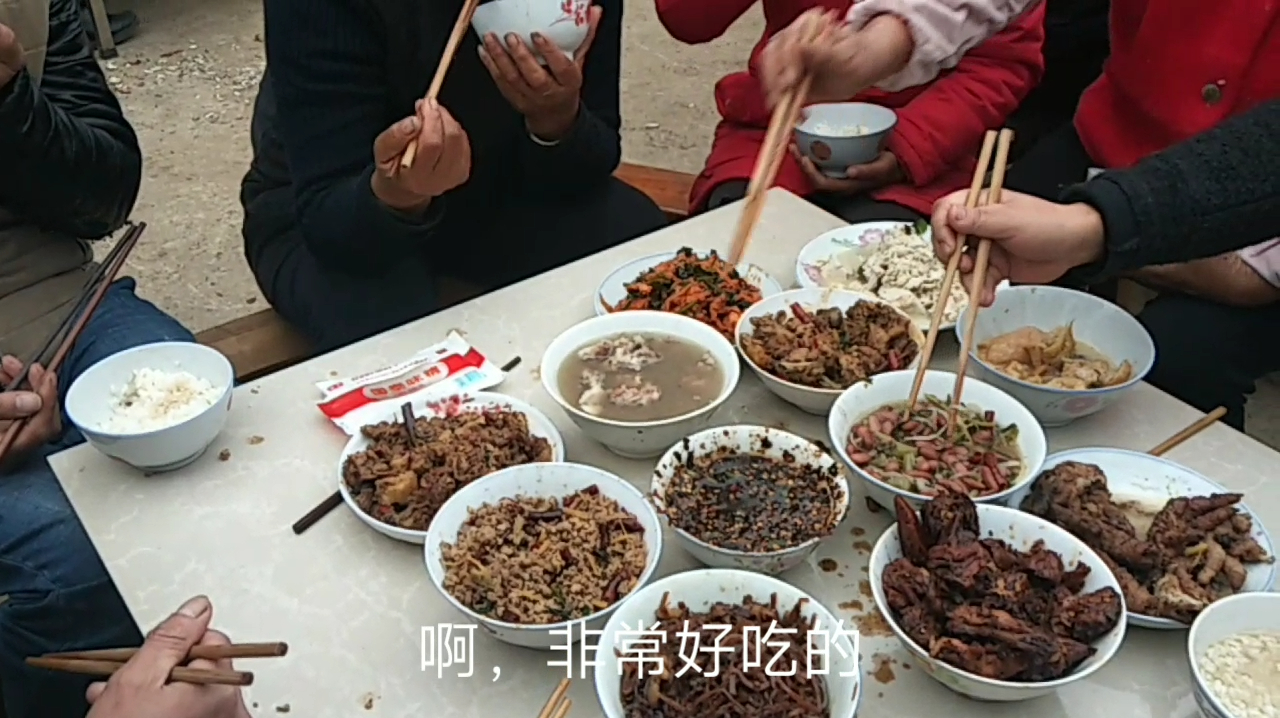 云南山区这样做羊肉汤锅,羊汤喝完,最后就剩下羊肉