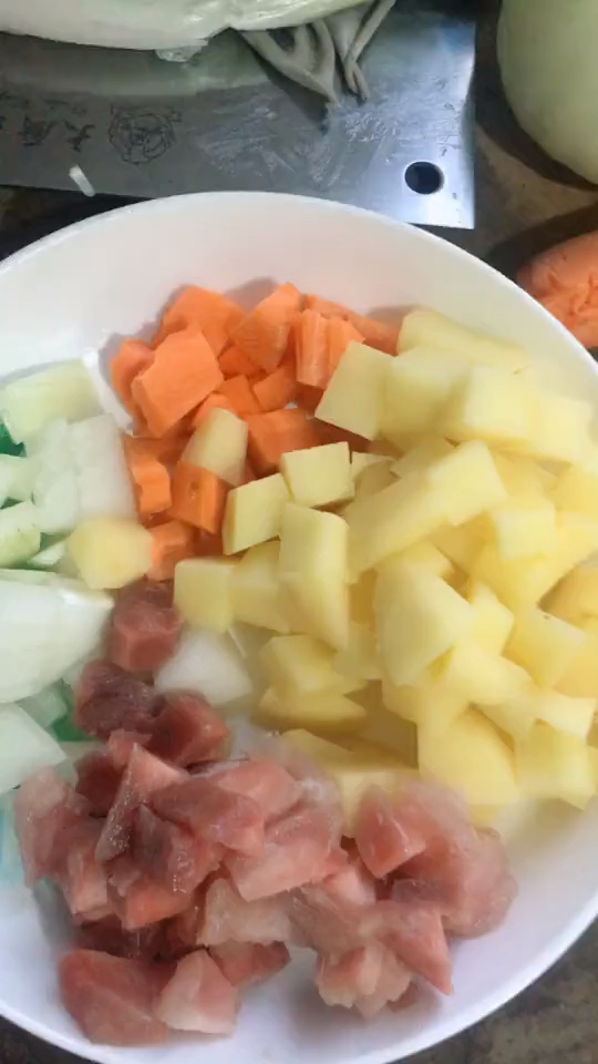 黄金咖喱饭,特别好吃,保证能吃两大碗