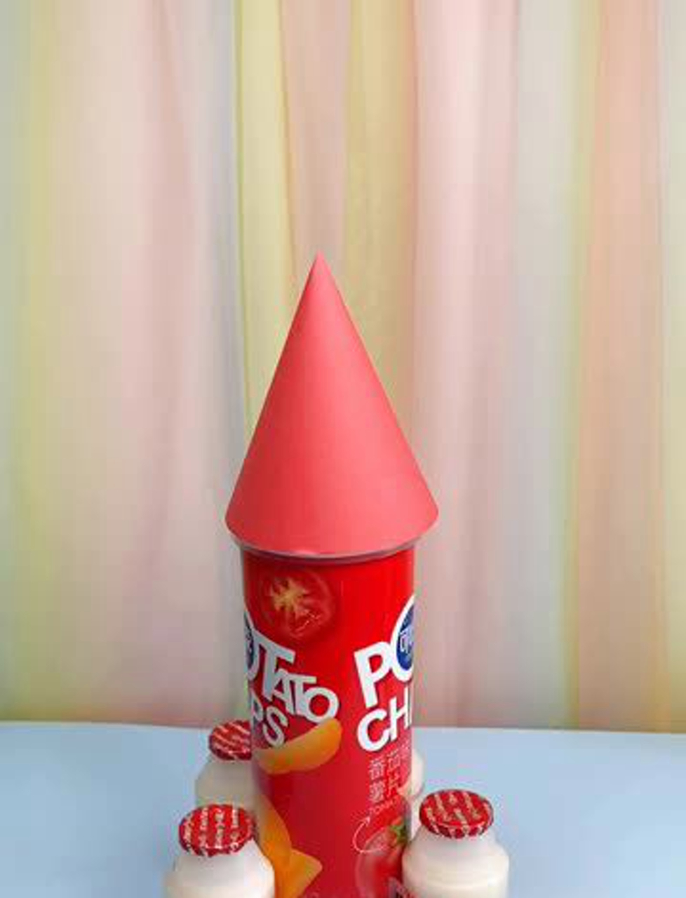 儿童节快到啦!用薯片做个火箭吧
