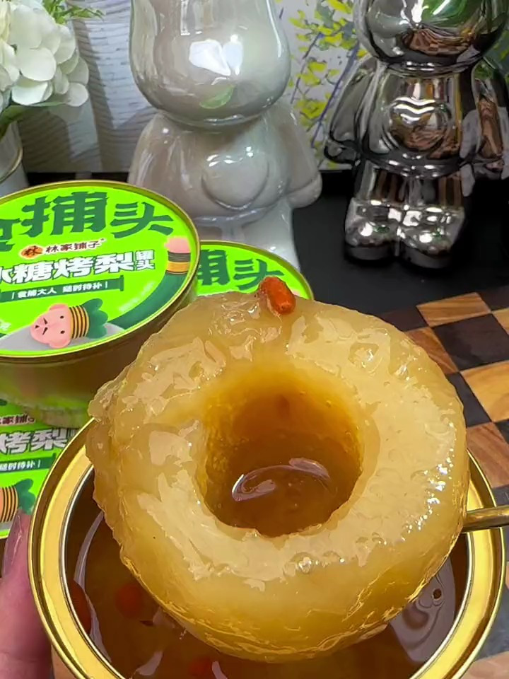冰糖烤梨 天冷了吃点冰糖烤梨真的挺好,这个配料表非常干净