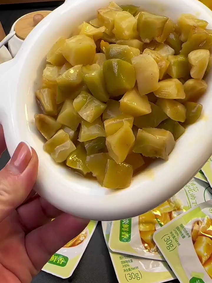 榨菜 早上起来 吃饭没胃口,那你一定要试试这个榨菜芯,减盐配方