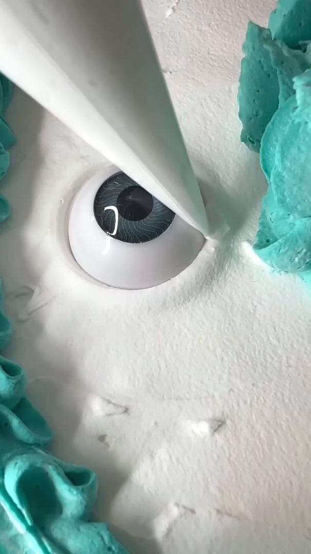 手工制作:手工制作巨大牙齿蛋糕