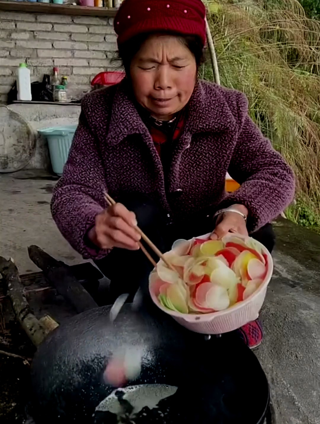 小时候经常吃的彩色薯片童年的味道,你们小时候有吃过吗!