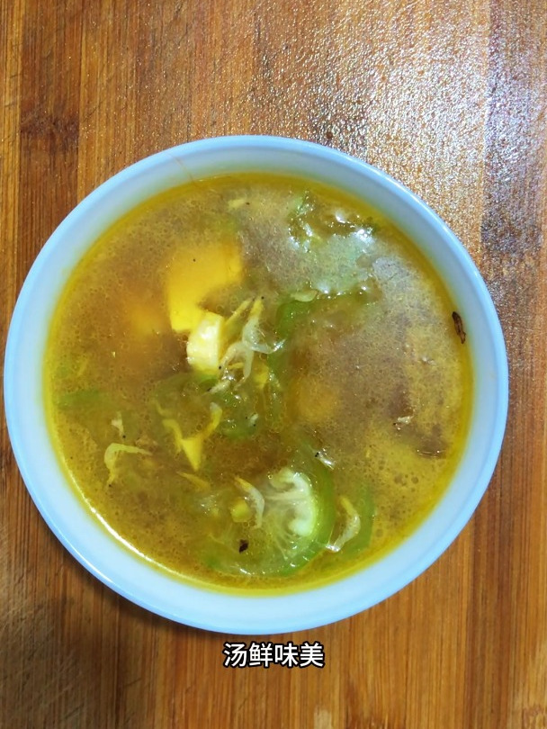 丝瓜豆腐汤的做法,分享一道丝瓜豆腐虾皮汤