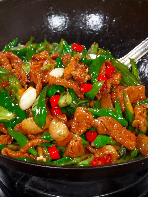 越吃越下饭的小炒肉