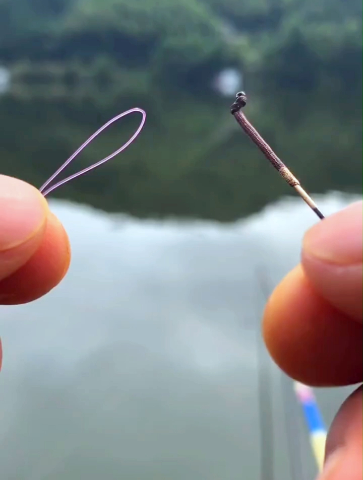 钓鱼新手注意了!主线连接竿梢打结法这样绑,钓大鱼很轻松!