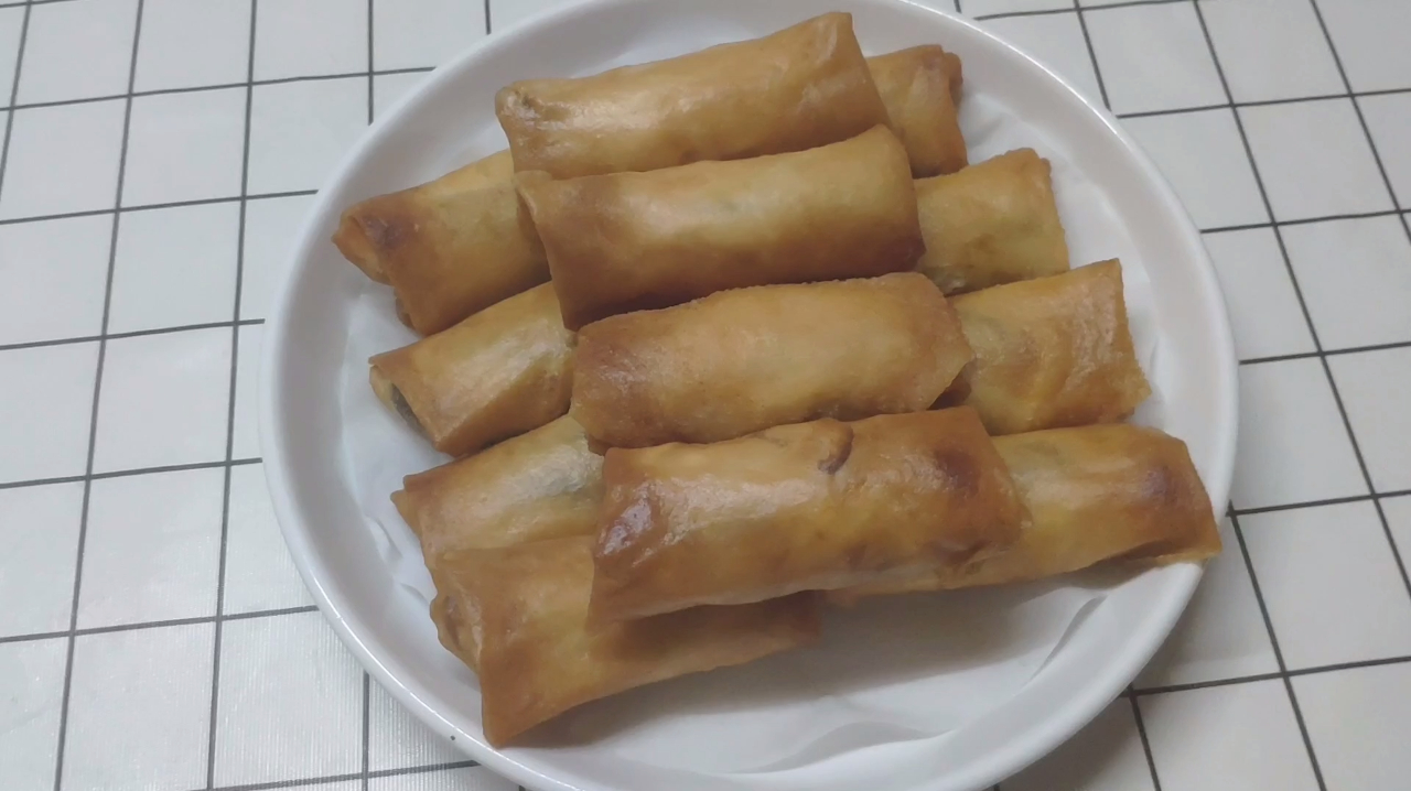 上海人最喜欢的点心之一春卷,在家也能做得即漂亮又好吃