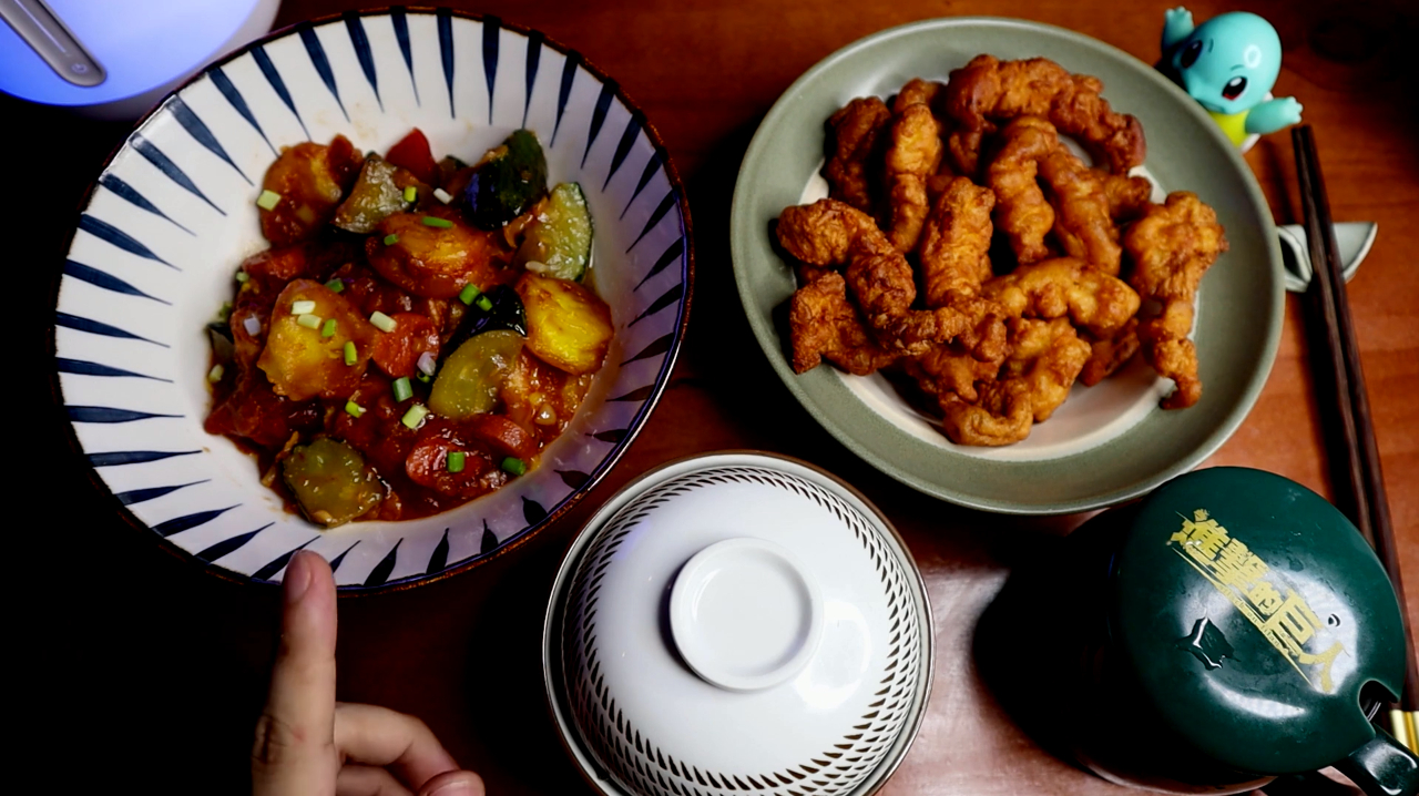 这应该是我今年 吃过最好吃的猪肉料理了「蒜香蒸肉」「炸猪排」