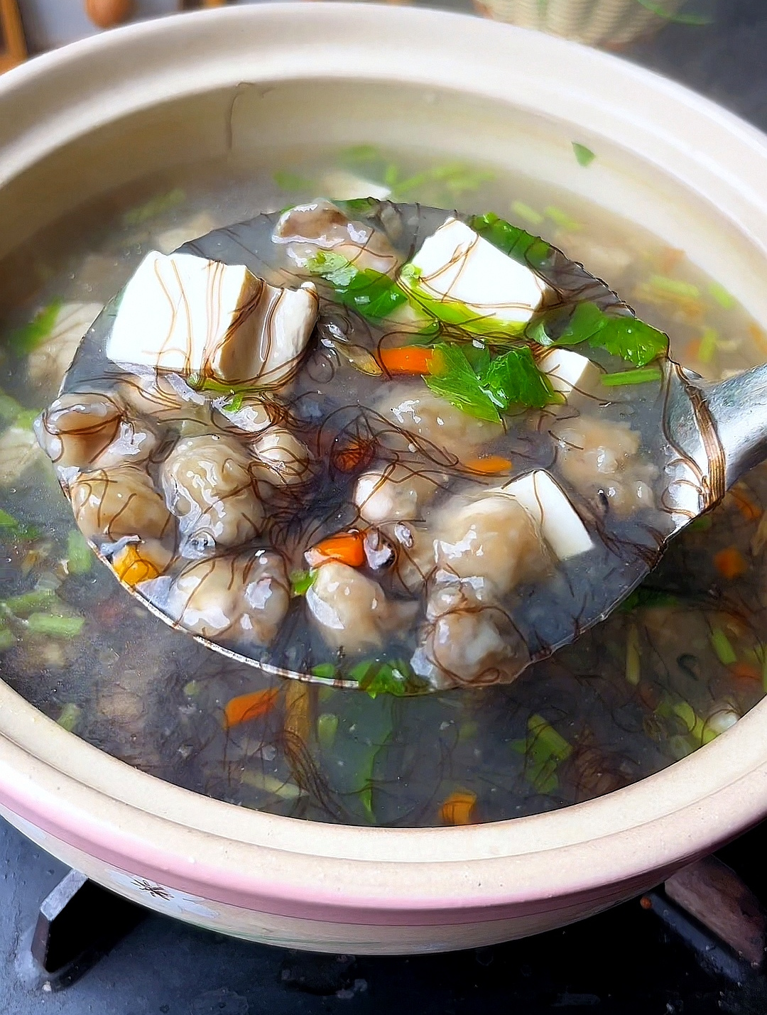 可惜你不是福建人,不知道这道海蛎汤有多鲜美好喝,出锅粒粒分明