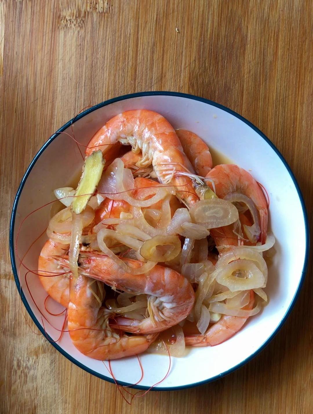 基围虾的做法,分享一道洋葱炒基围虾