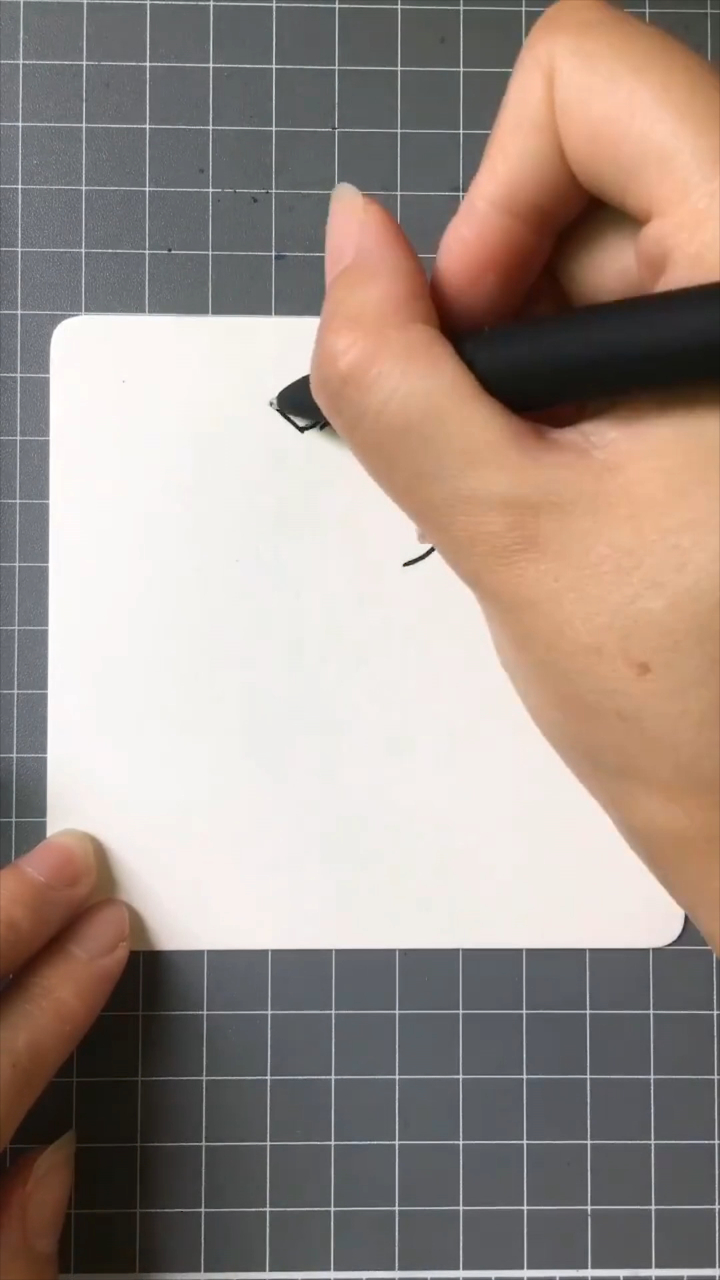 一起来画画,可爱的猫和老鼠杰瑞简笔画