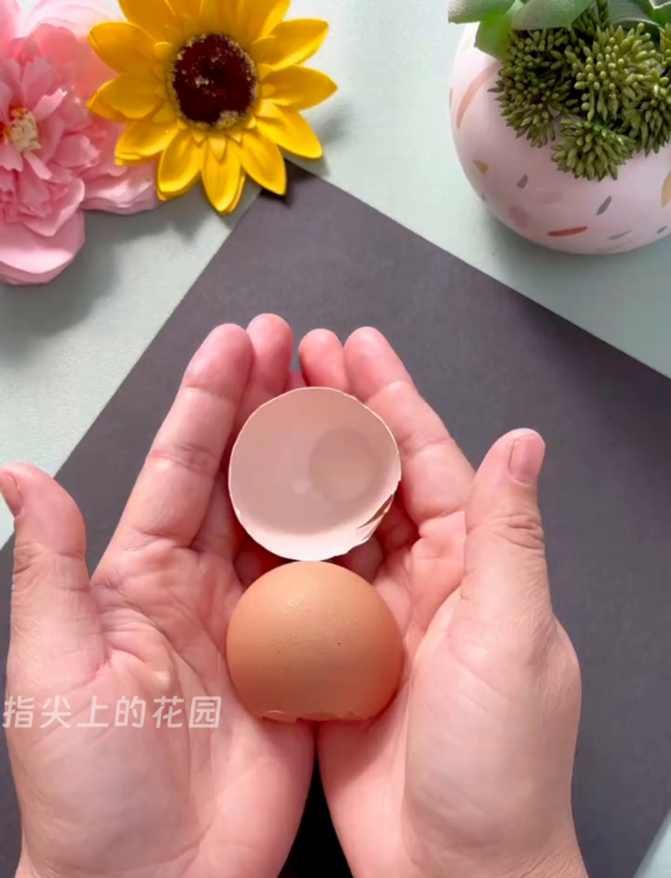 立冬快到了,别急着扔鸡蛋壳,和孩子一起做超有趣的创意手工画!