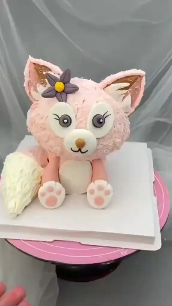 网红蛋糕琳娜贝尔制作教程丨王森西点带你学蛋糕