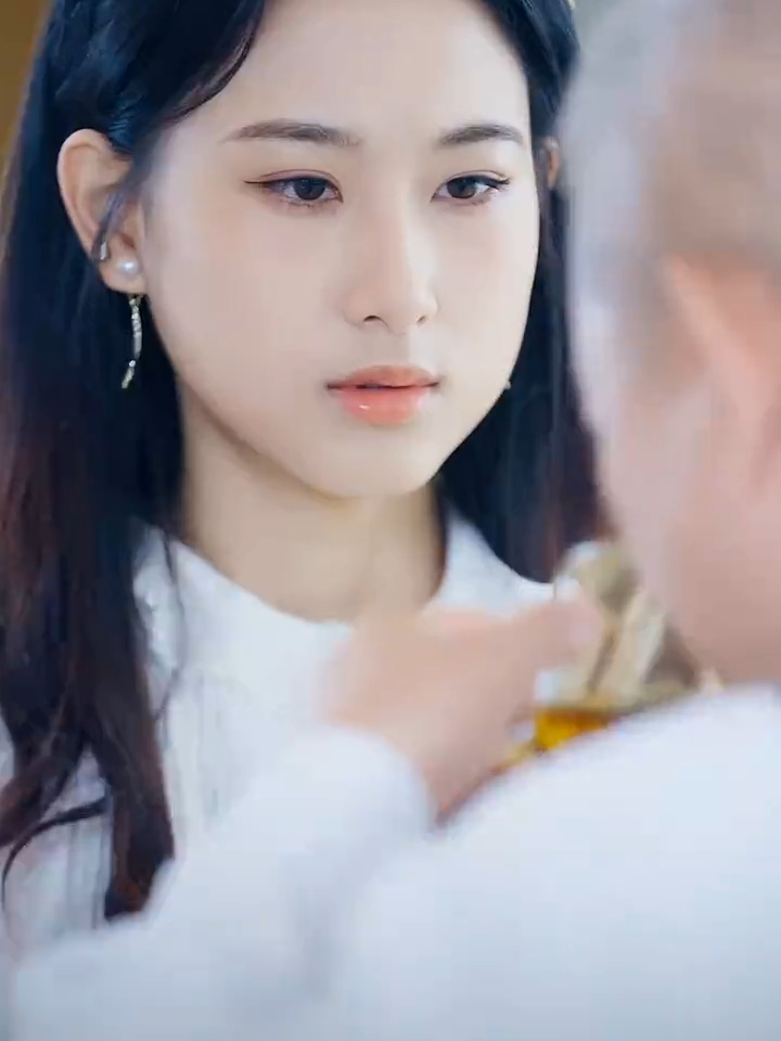 【热播短剧】舟渡千山影 04