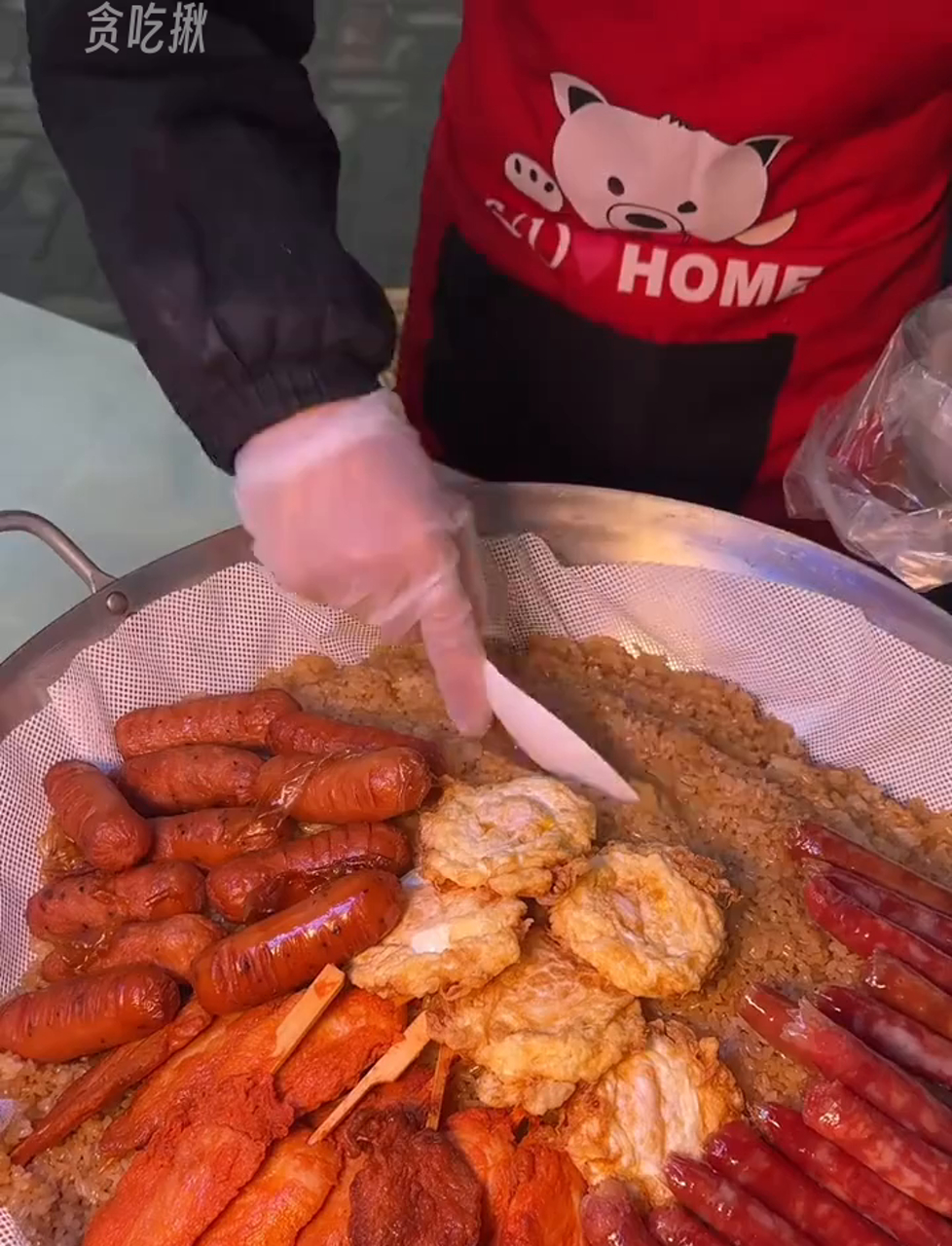 贵阳特色糯米饭团,料多味美真过瘾