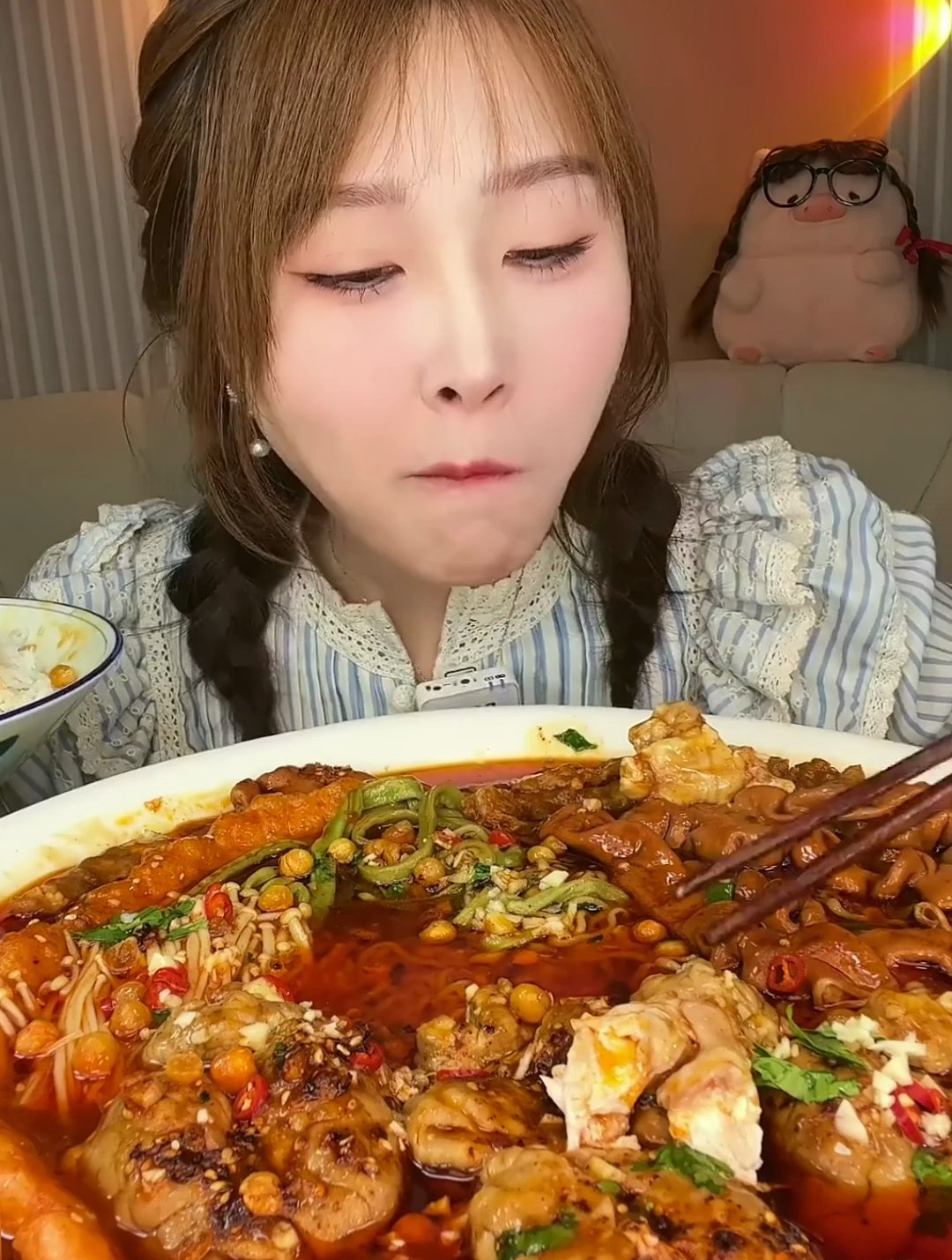 冒菜是一个人的火锅,火锅是一群人的冒菜～一起吃饭吧