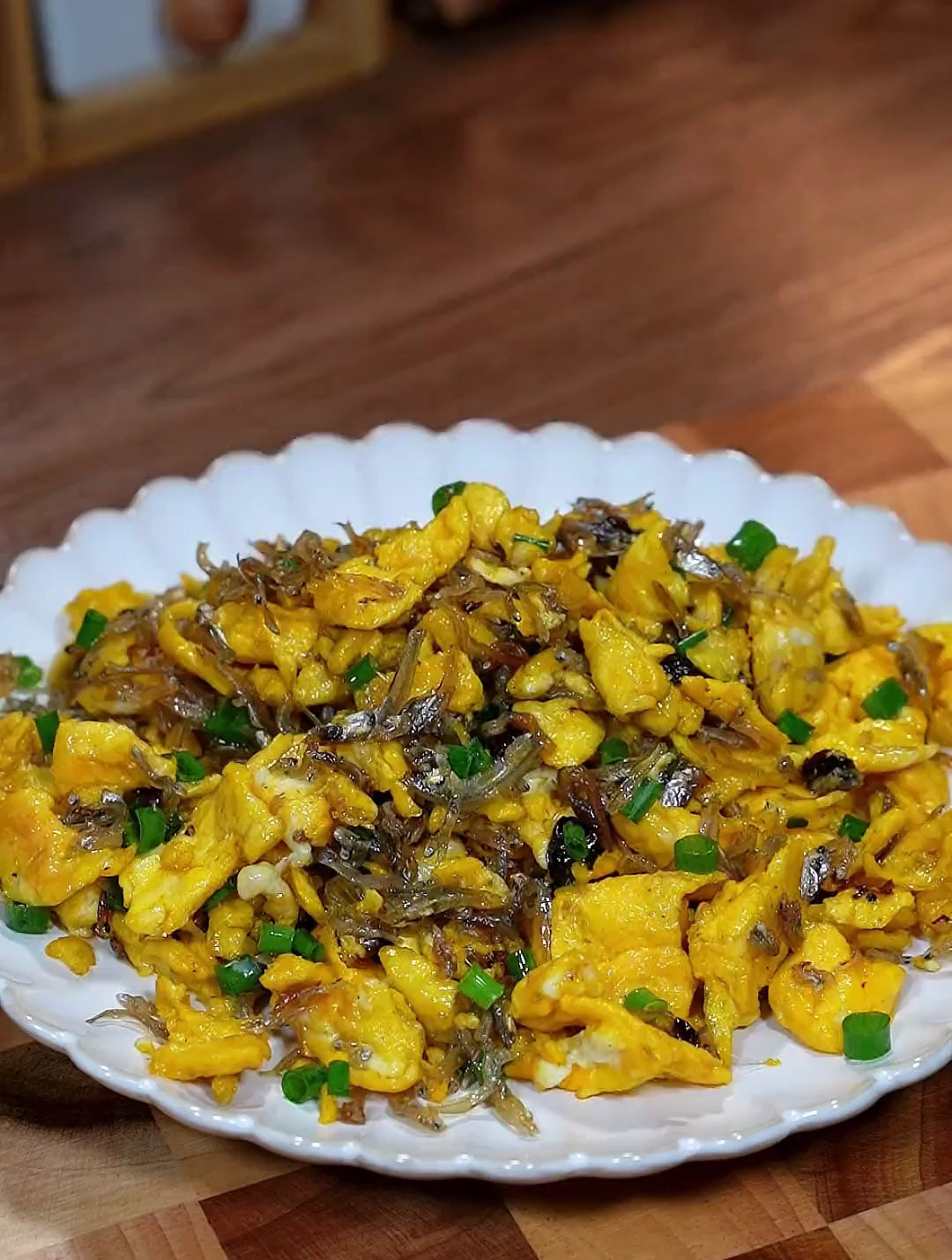 炒蛋这样做,简单又好吃,拌饭拌面都非常美味