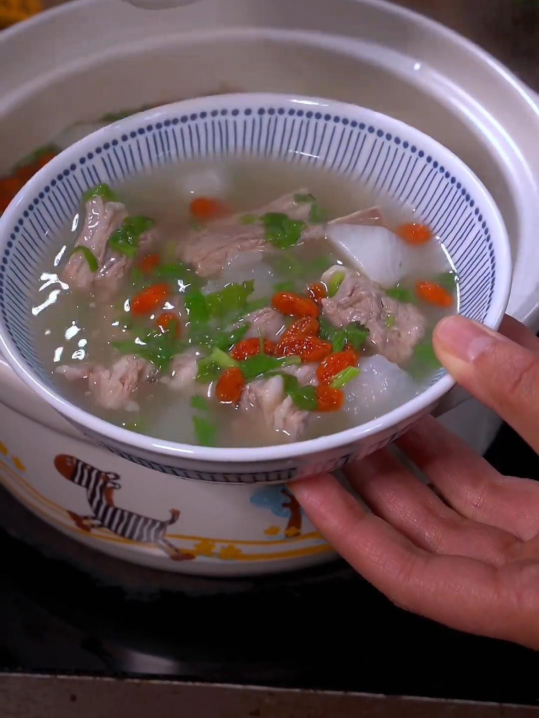 这样做的羊肉汤汤鲜味美,肉好吃,汤好喝