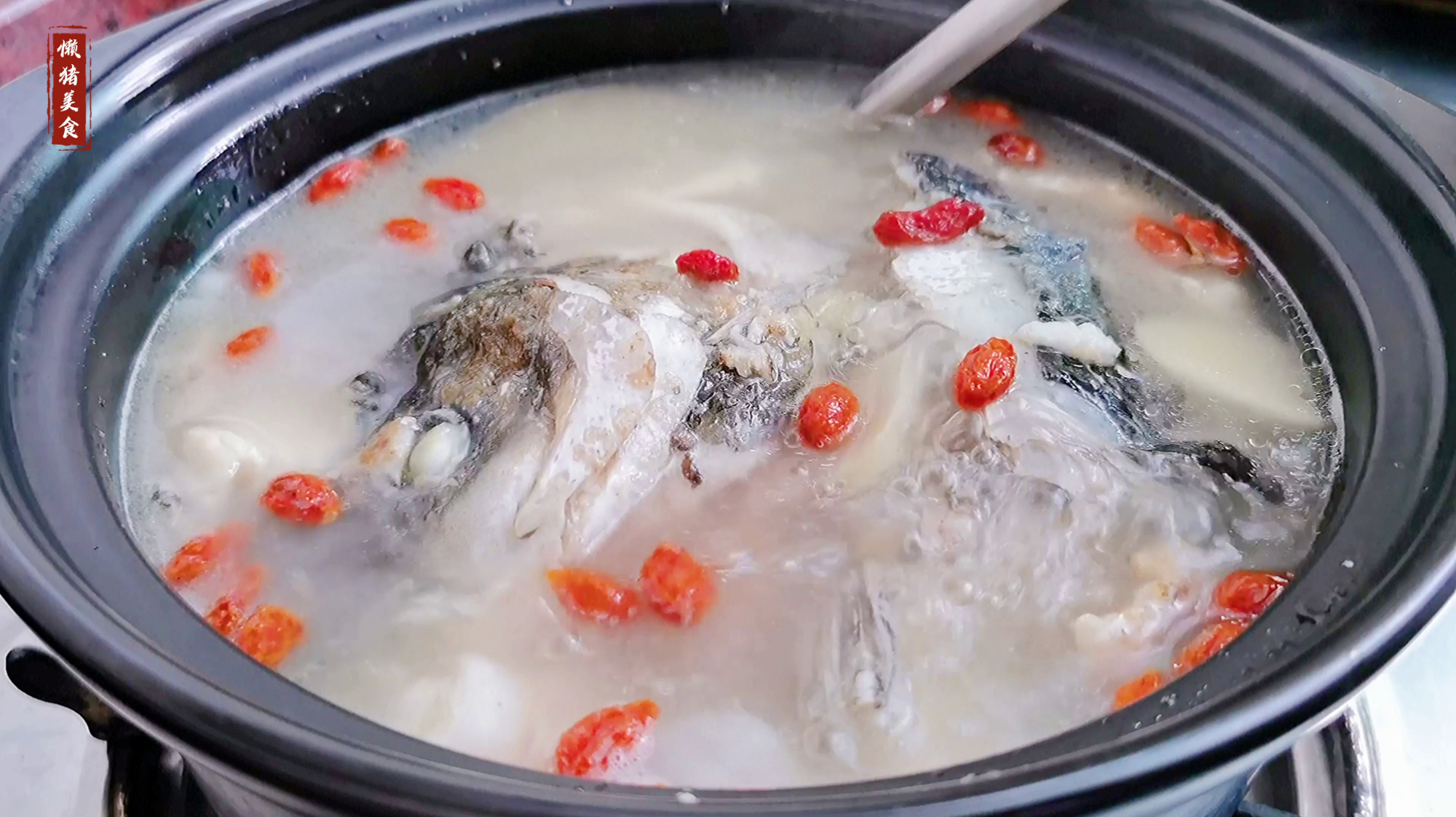 经常头晕头痛?教你一道天麻鱼头汤,营养又补脑,增强免疫力