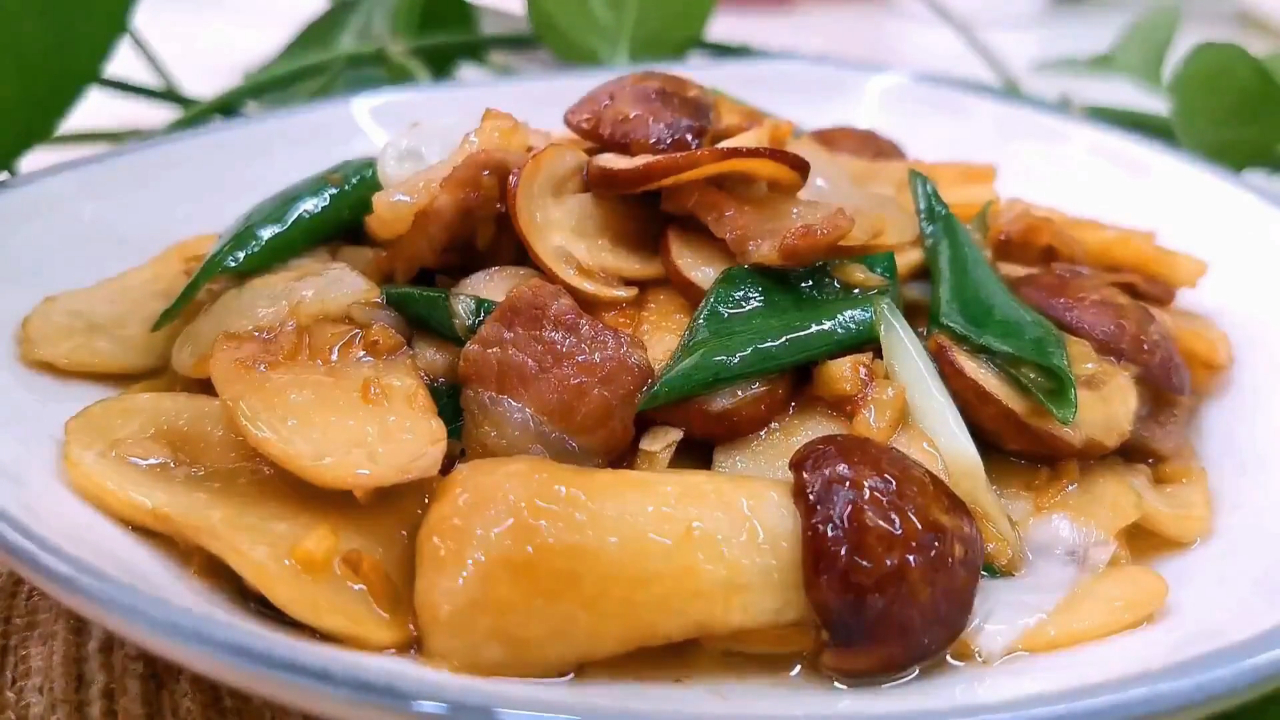 大厨教你松茸最好吃的做法,简单家常,美味营养,老人孩子都喜欢