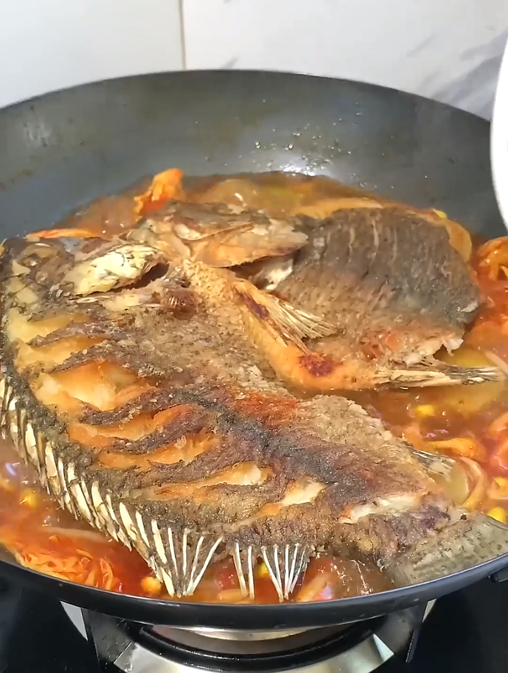 罗非鱼,做成家庭版香辣烤鱼,这味道绝了 家常菜 家庭版烤鱼