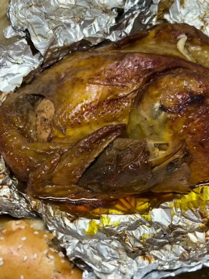 皇后面包鸡新店开业 一只鸡和一荤一素只要九十八