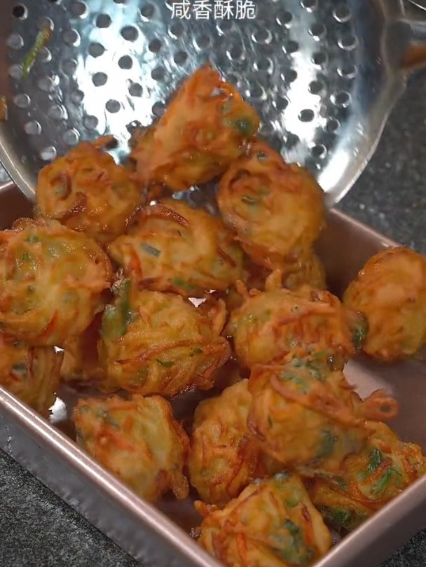 酥脆可口的炸土豆丸子