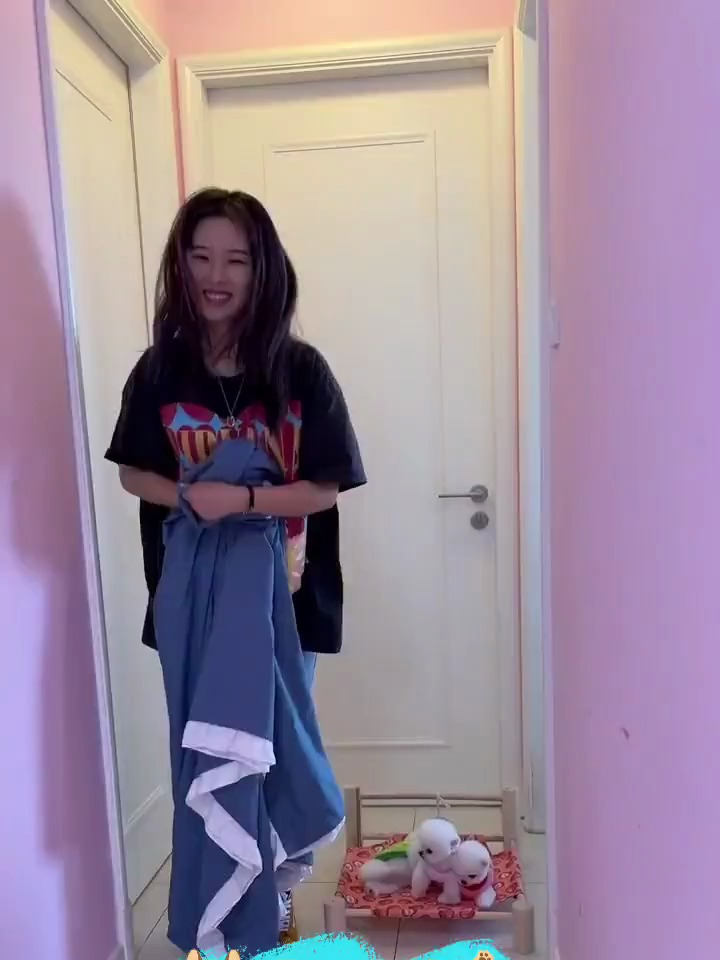 萌萌的小可爱呀~