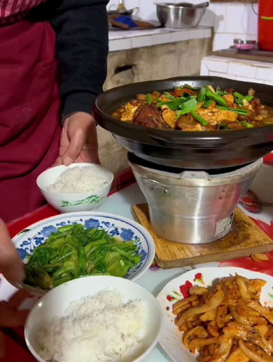 老家的石磨豆腐,炖肉最香了