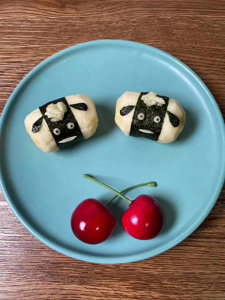 很久没有给孩子做卡通早餐了,回忆一下以前的早餐