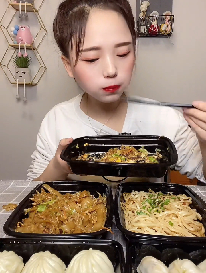 好久没吃沙县小吃了～[gf]1f924[/gf]