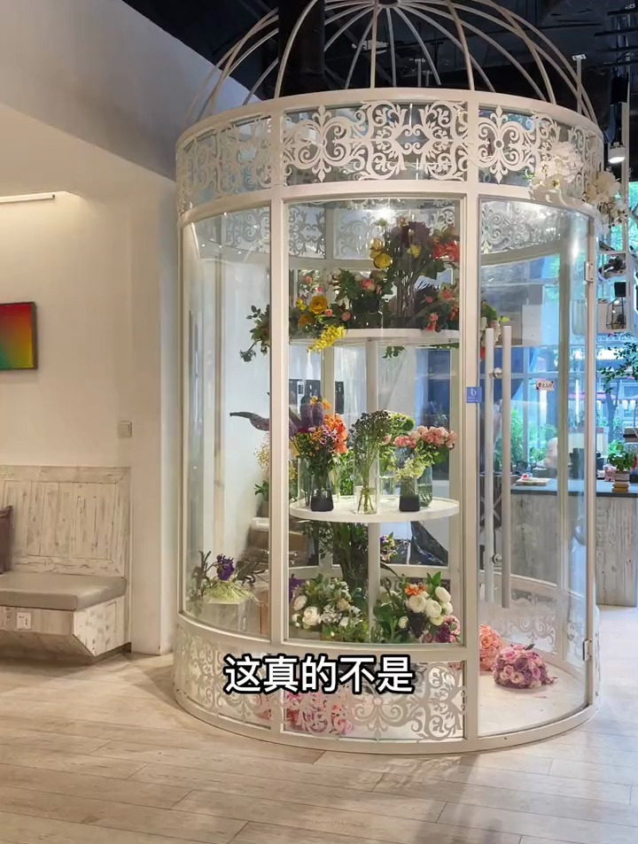 谁说猛男和甜品不搭?