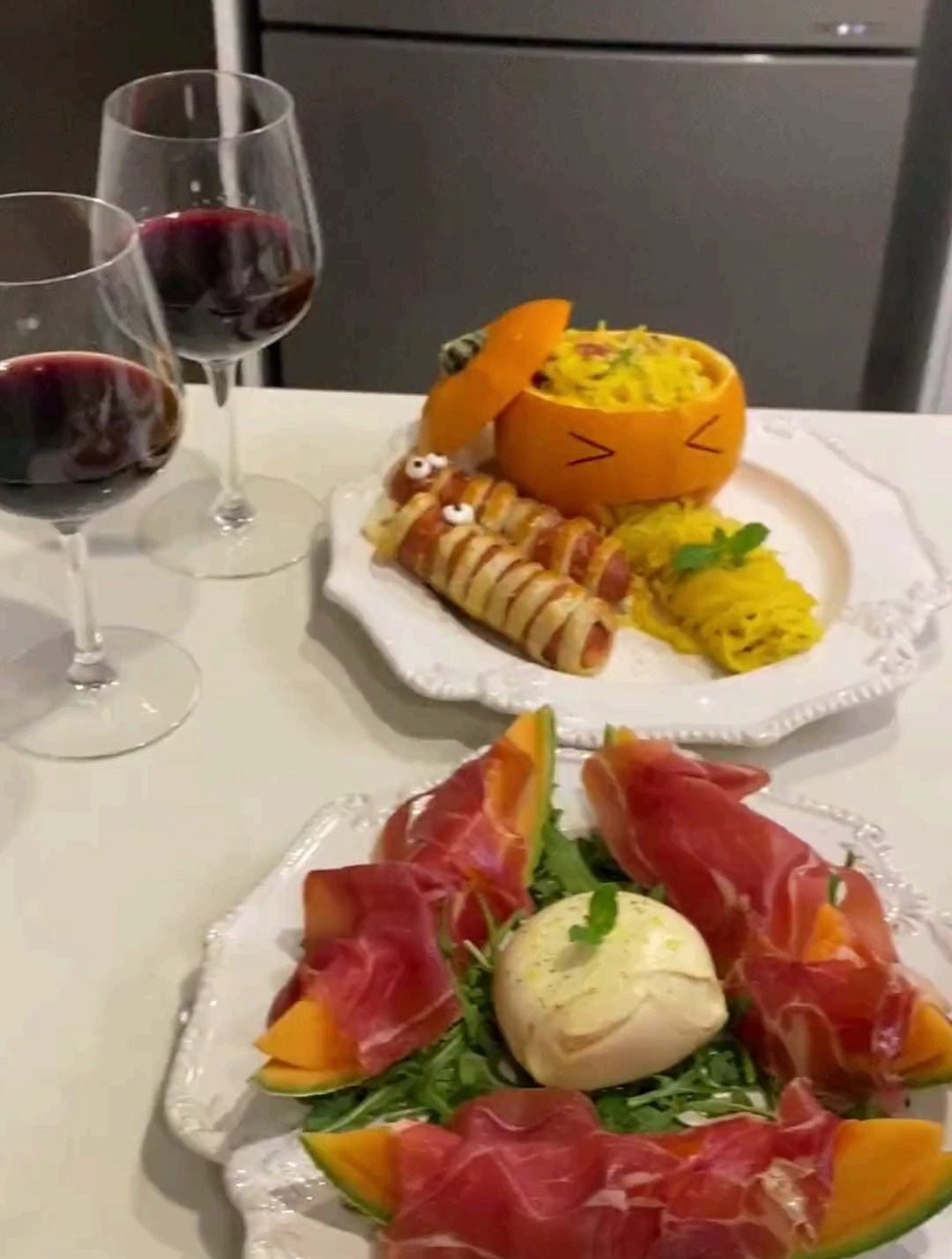 周末啦,给老婆女儿做个带点万圣节元素的晚餐