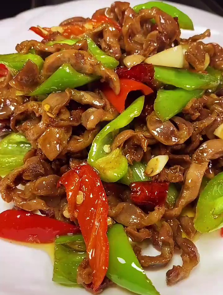 今天做尖椒炒鸡胗