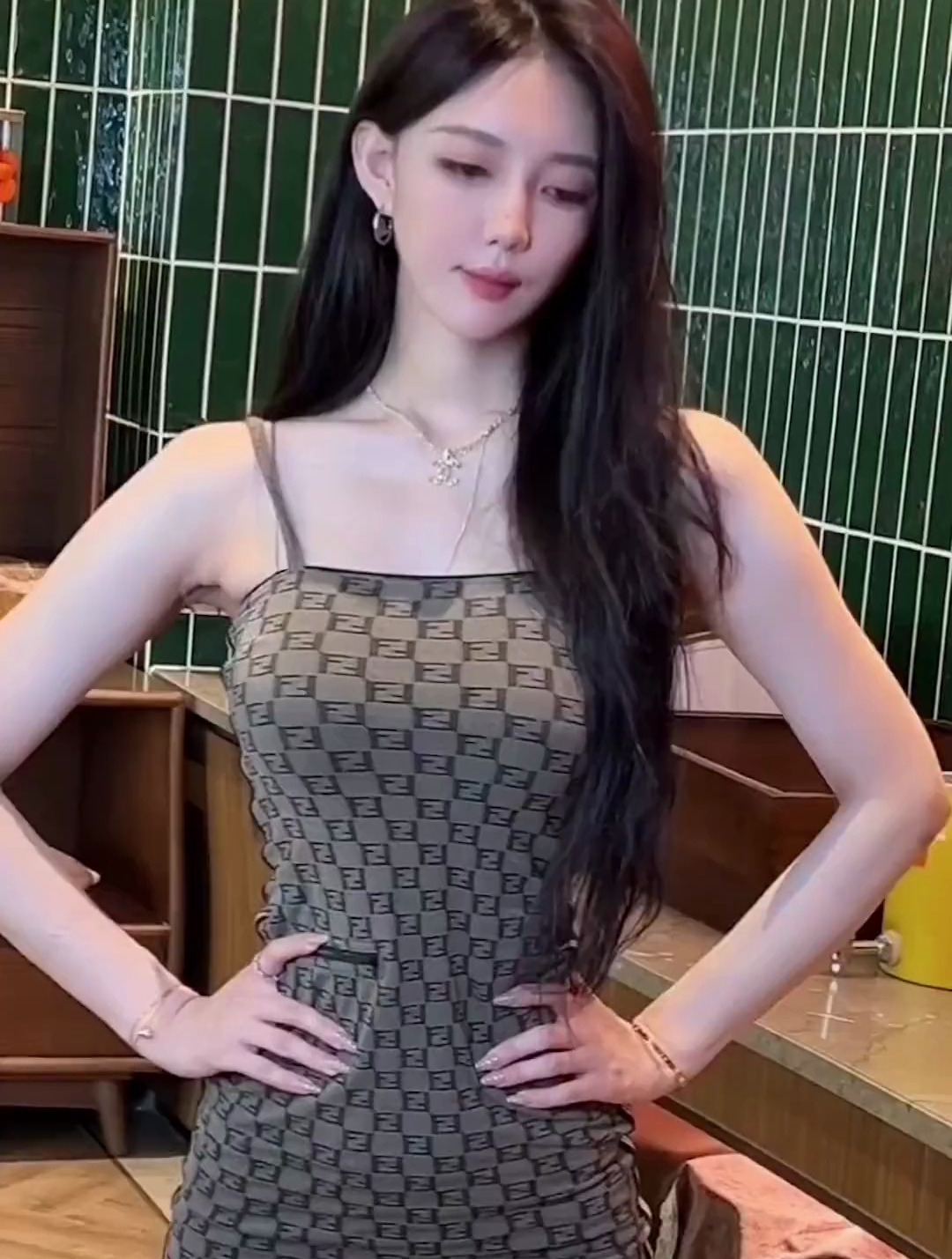 看脸还是看感觉 王雨檬在跳舞