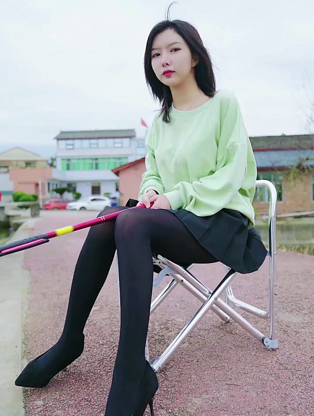 钓鱼的男人其实最帅。那只是你们没发现而已