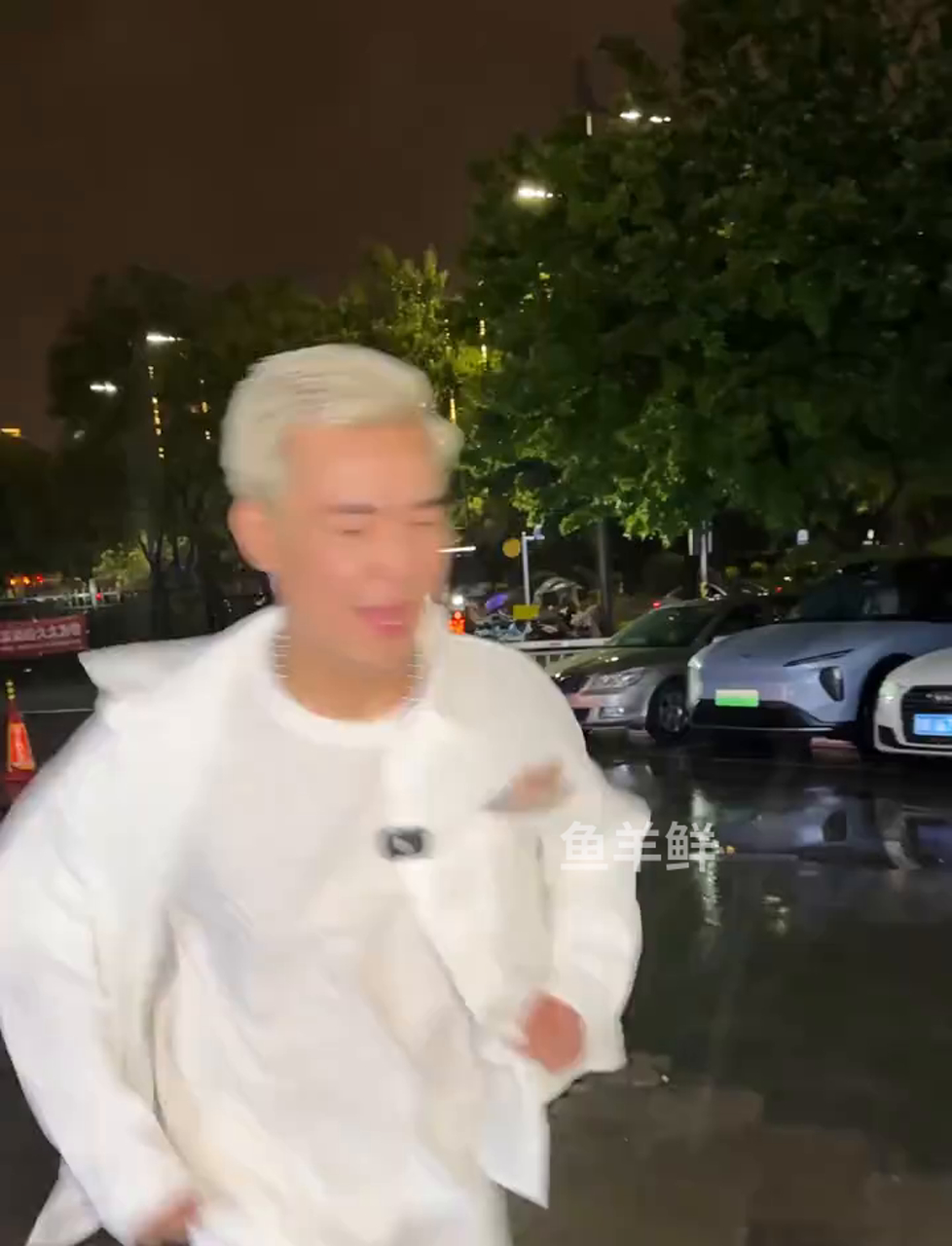 盘西安爆火传统烧烤,单桌四位数惊掉宾哥下巴 美食 西安 烧烤 夏天怎能少了搭子