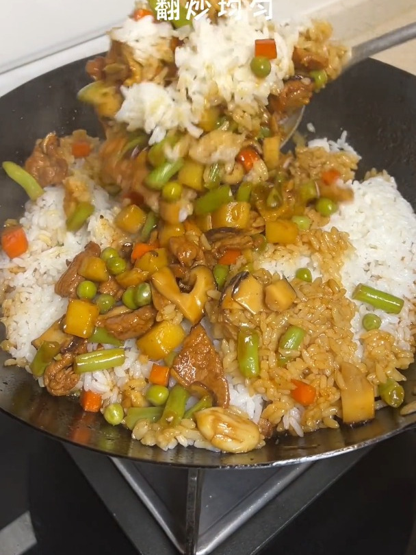 这就是我的生活 每天都得做饭 土豆焖饭 懒人焖饭