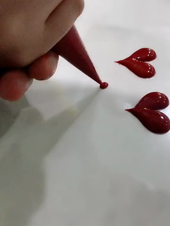 简单好看的蛋糕来啦 中国红来蹭个热度