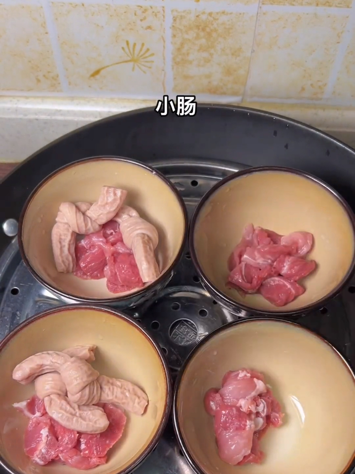 虎尾轮蛤蜊小肠汤,天气热来上一碗,又清又美味