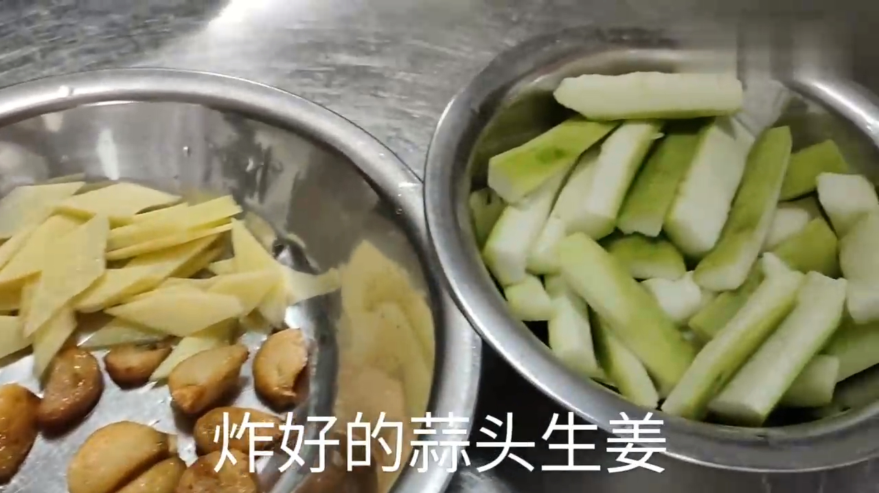为什么饭店煮的鱼那么好吃,看了大厨的操作,终于学会了