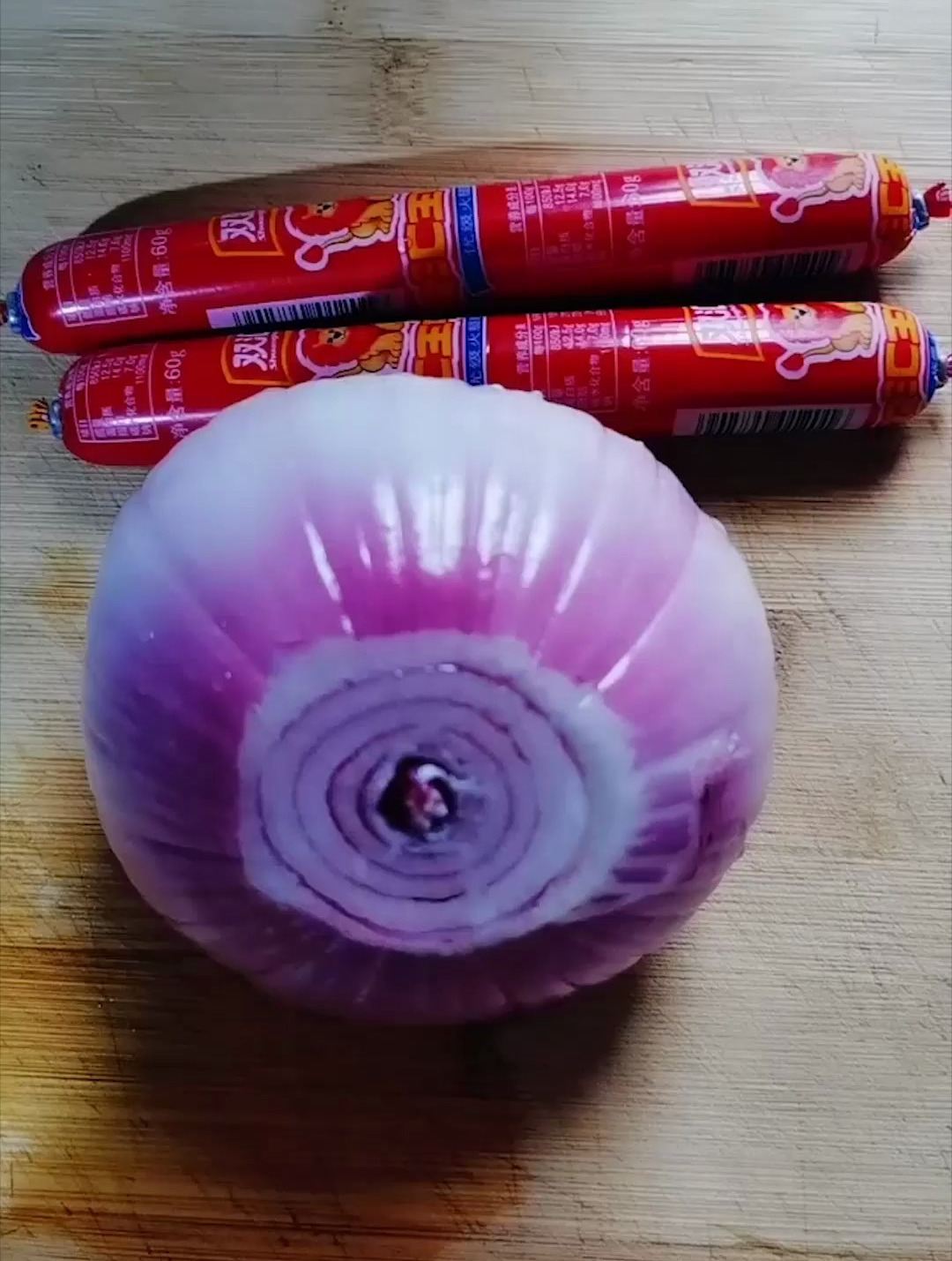 洋葱炒火腿肠好吃又下饭