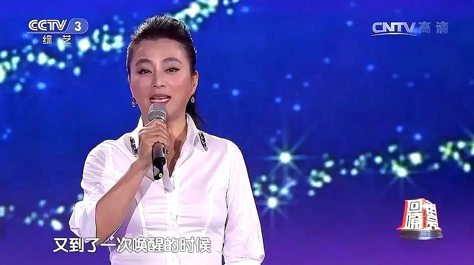 [图]李玲玉唱经典歌曲《茉莉花开》,深情演绎,宛如中国好声音