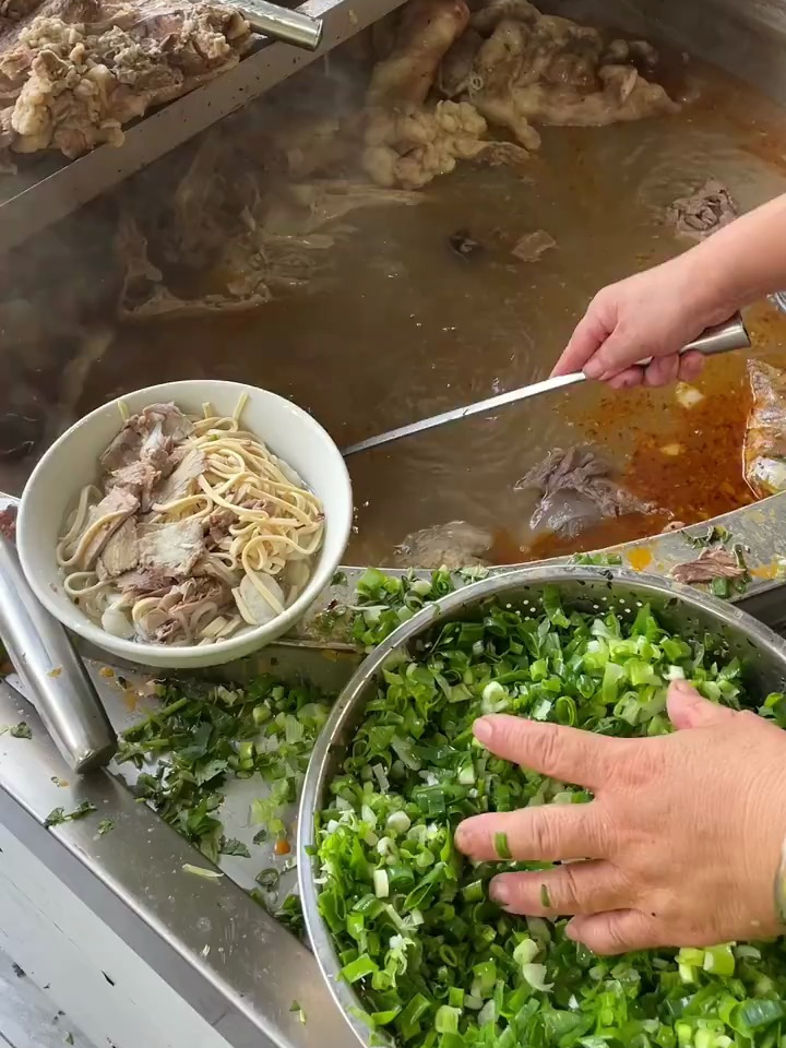 谁不喜欢,8块钱的淮南牛肉汤!